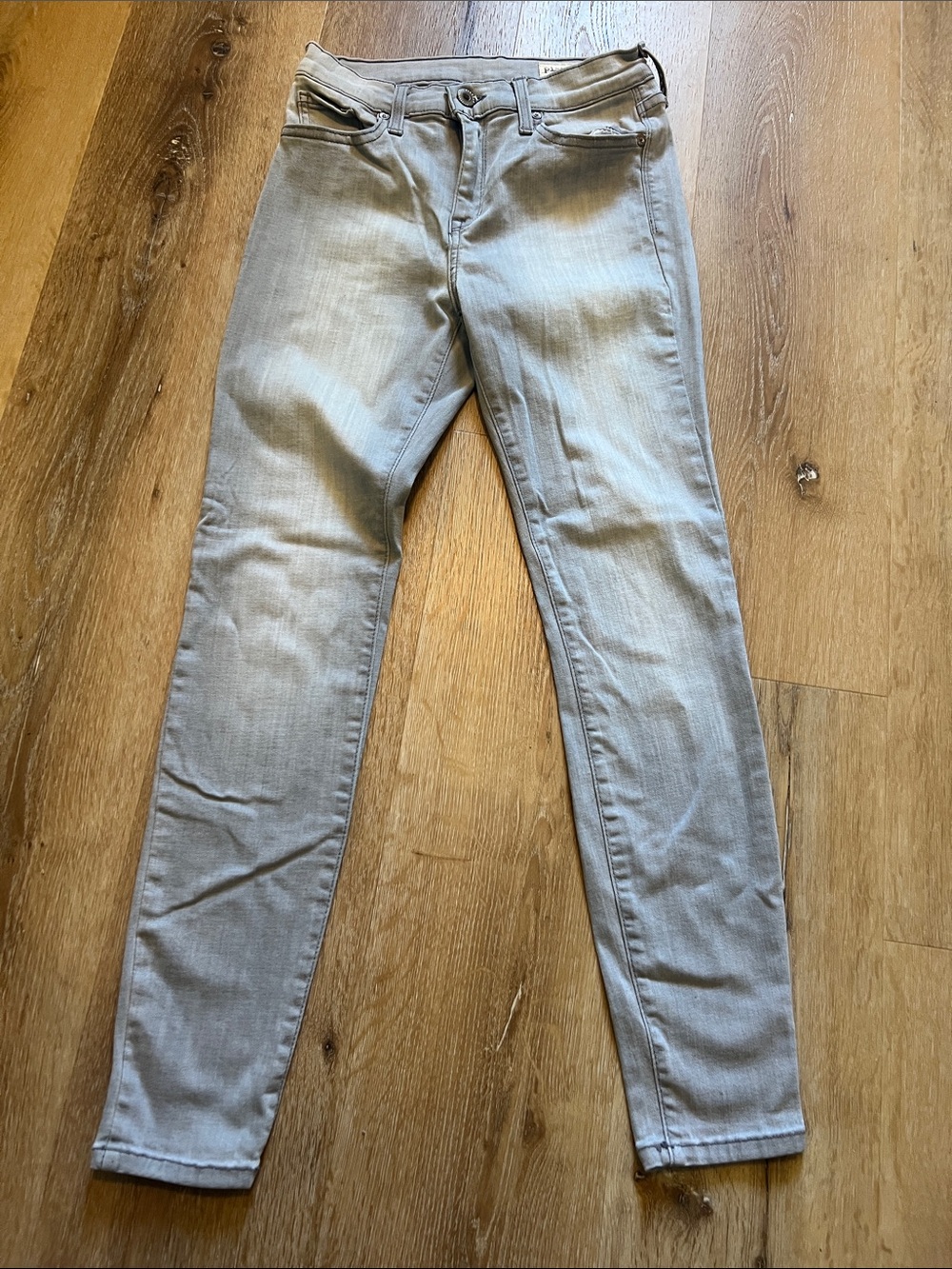 Pistola Size 26 Style# P8631 Women's Light Gray Skinny Jeans
